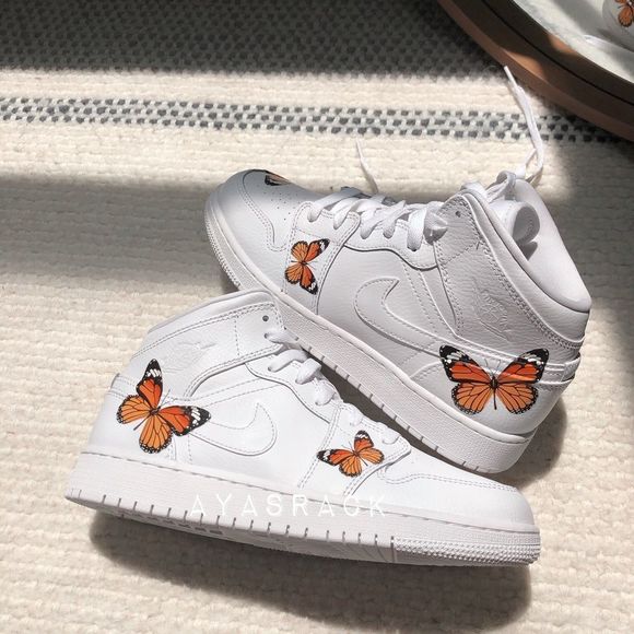 Air jordan custom butterflies - Picture 10 of 11